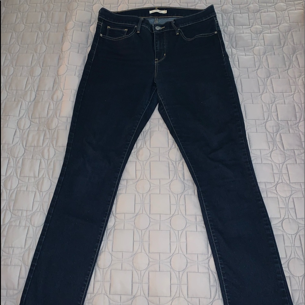 WOMENS LEVI’s 311